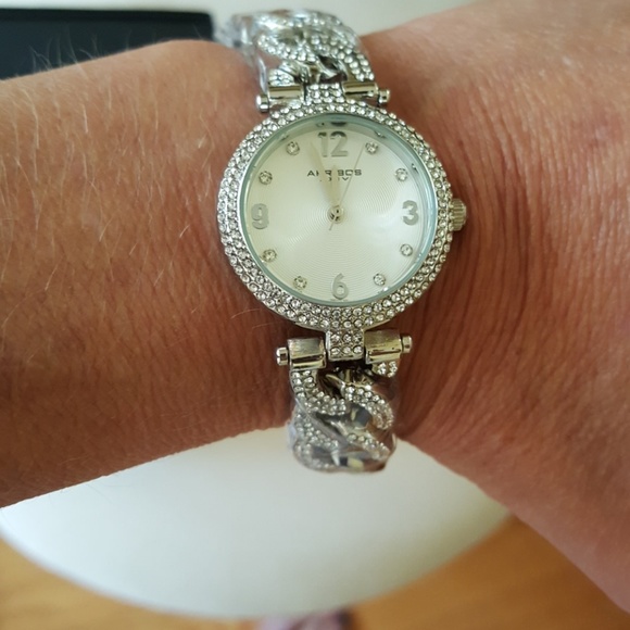 Silver and rhinestone Akribos watch NEW! - Picture 3 of 3